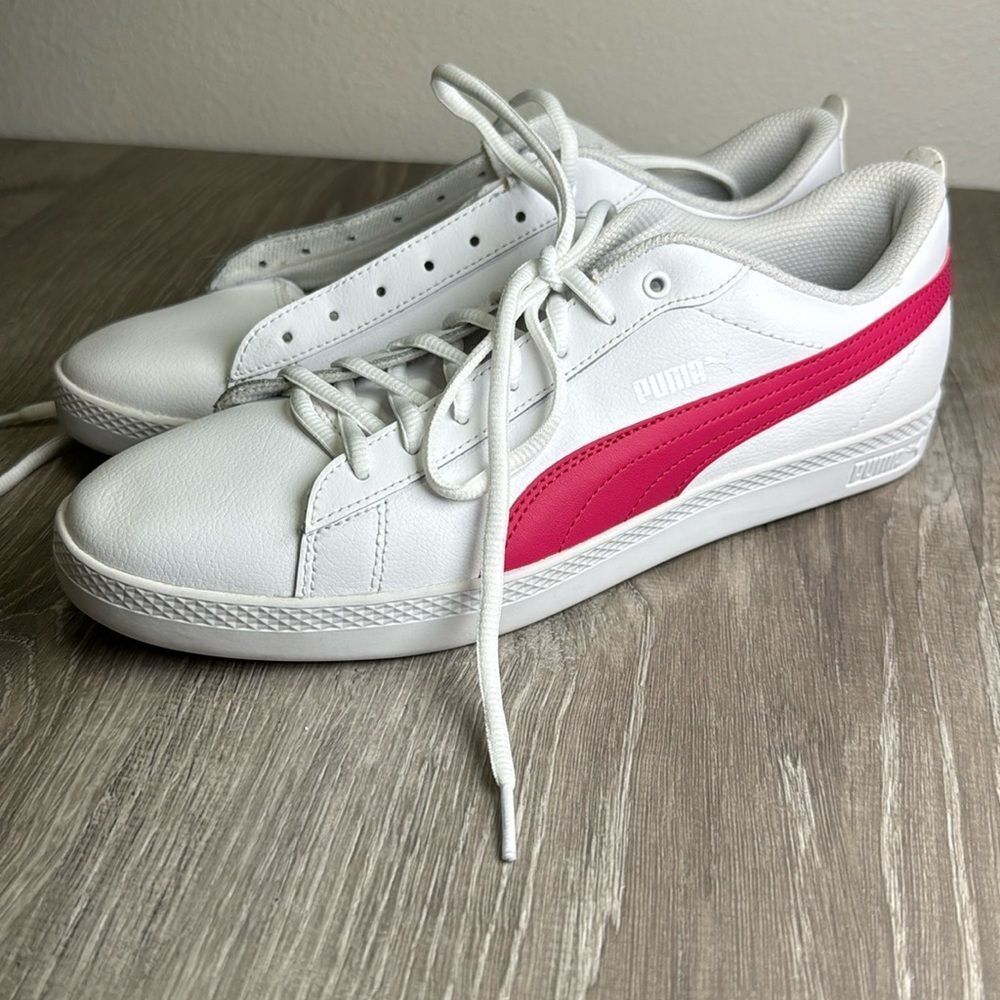 Puma, white pink sneakers, lace up, soft foam optimal, comfort